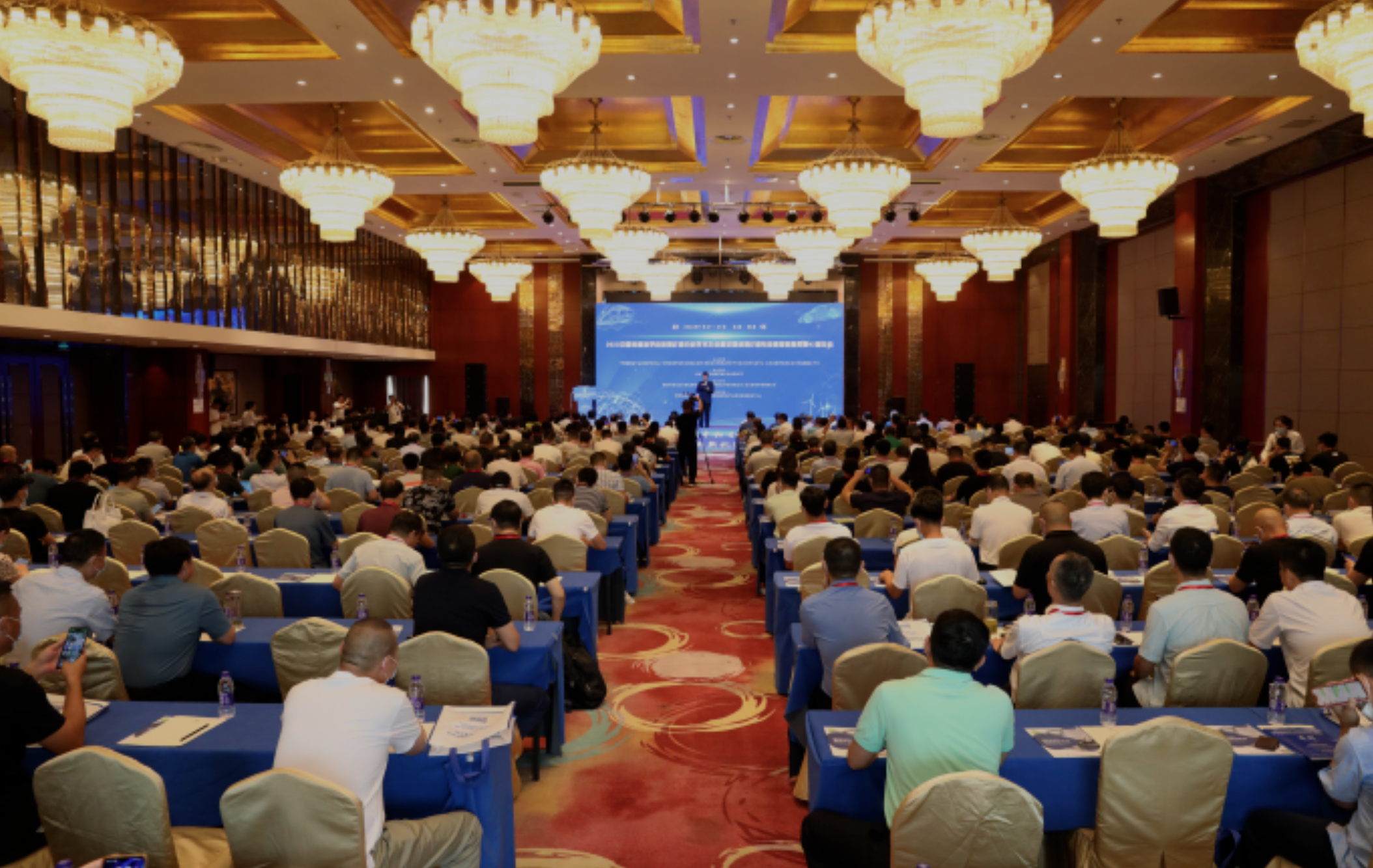 助力玻纤！Z6尊龙凯时圆满收官中国硅酸盐学会玻纤分会学术年会暨天下玻纤专业情报信息网第42届年会_电液伺服新闻万能试验机_复合质料力学性能测试仪_疲劳试验机制造商_Z6尊龙凯时